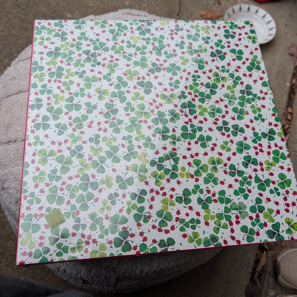 Rare Vintage Sealed NEW 1980 Lucky Lady Four Leaf Clovers 500+ Piece Puzzle